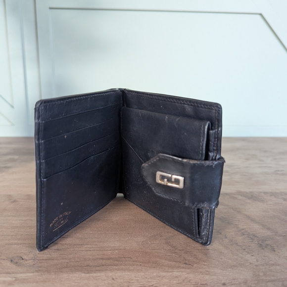 Gucci Monogram Canvas Wallet - Picture 9 of 11